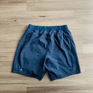Lululemon shorts 7” with mesh liner